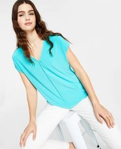Bar III Women's Seamed V-Neck Top, Created For Macy's -Anne Klein Sales Store 20648883 fpx
