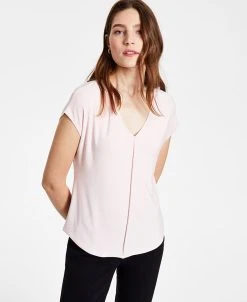 Bar III Women's Seamed V-Neck Top, Created For Macy's -Anne Klein Sales Store 21251833 fpx