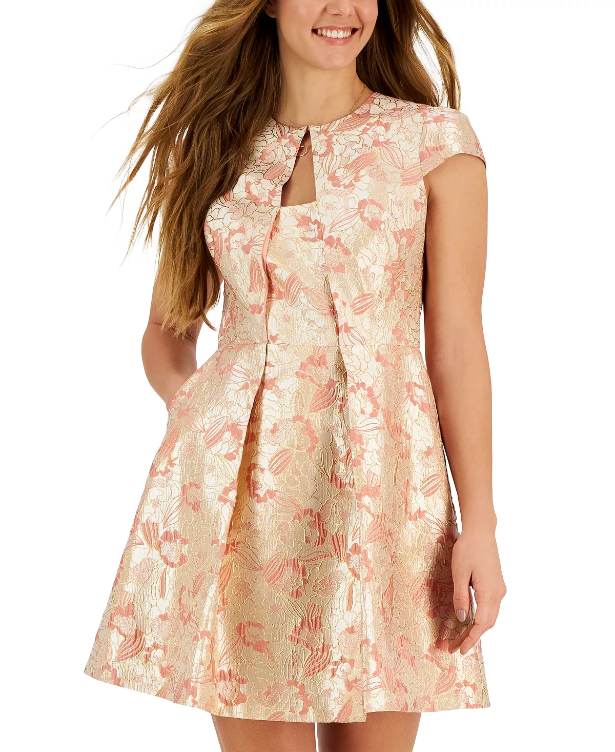 Vince Camuto Women's Jacquard Cap-Sleeve Fit & Flare Dress 4 Vince Camuto Women's Jacquard Cap-Sleeve Fit & Flare Dress - Image 4